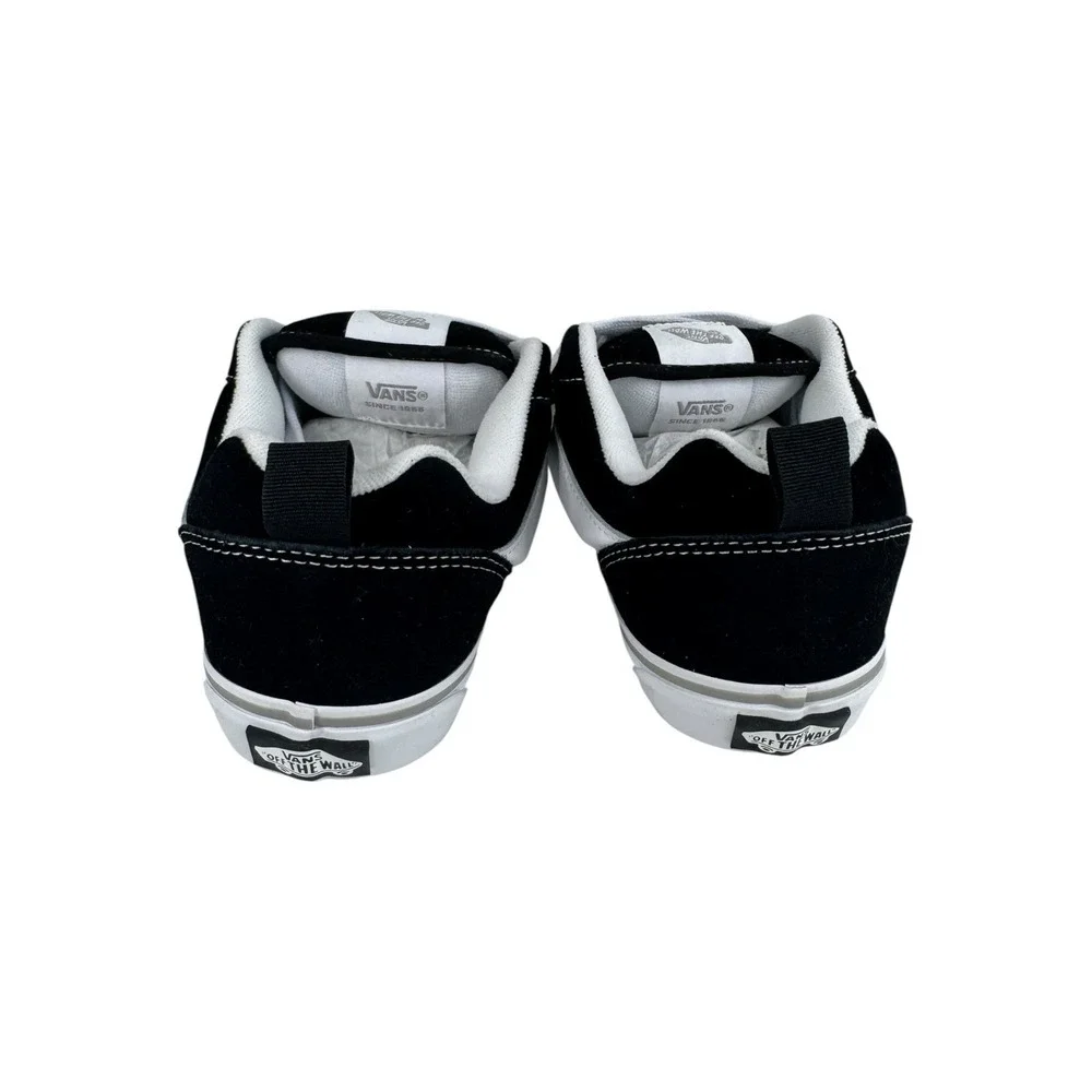 Vans Knu Skool VN0009QC6BT Junior Size 5.5 No Box